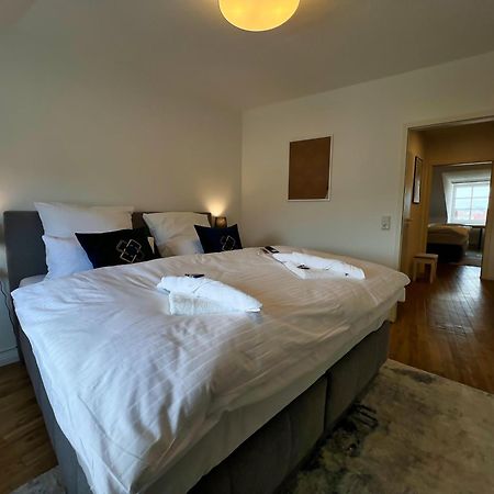Nr 2 Modernes Apartment In Historischer Marktplatzlage 56 Qm # Cosiness Company 22 Schwerin  Extérieur photo